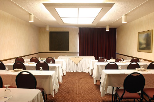 Read more about the article Basic Requirements of a Training Room/ Venue