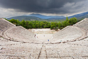 Read more about the article The history of theatre